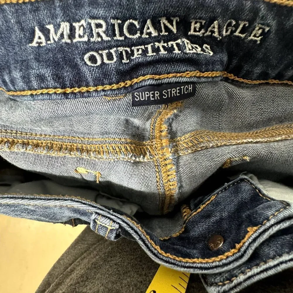American Eagle Denim Shorts Shortie Dark Blue Jeans Cuffed Cut Off Women sz 2